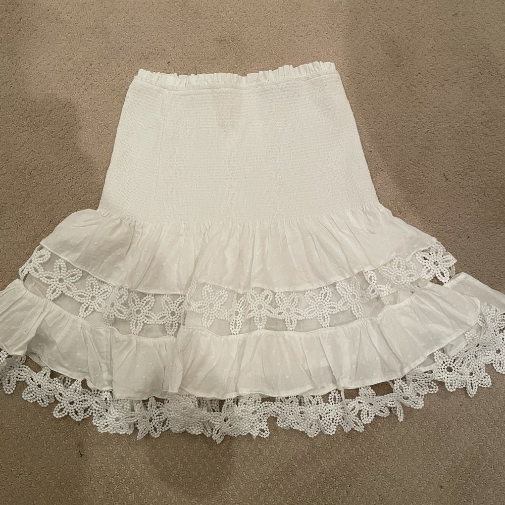 White fabrik skirt